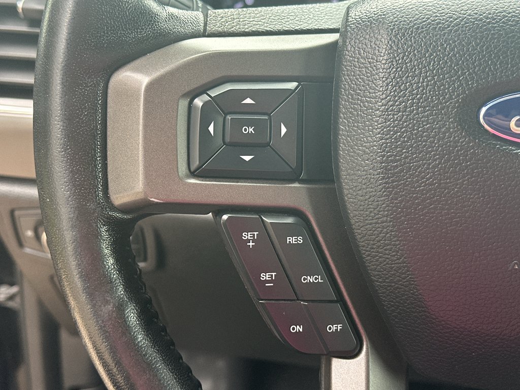 Used 2018 Shadow Black Ford XLT image 7