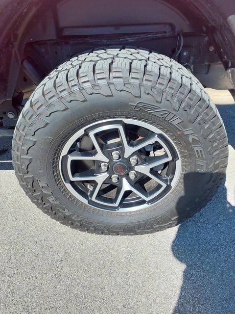 Used 2024 Red Clearcoat Jeep Rubicon image 30