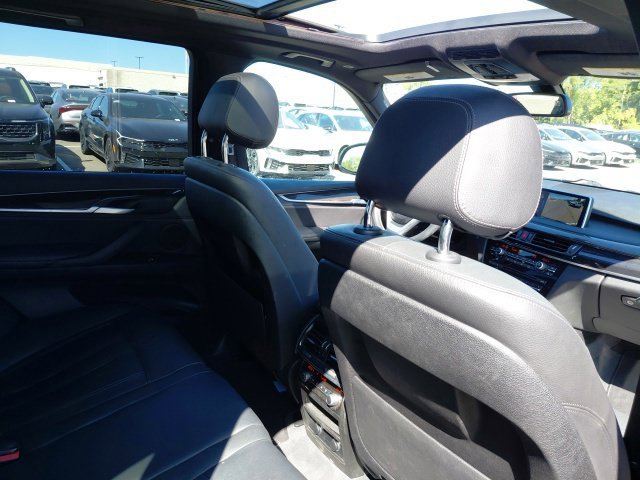 Used 2018 Black BMW xDrive35i image 21