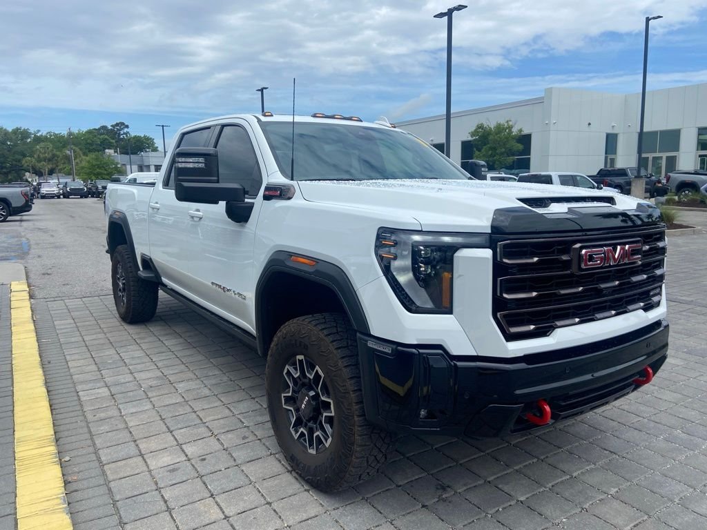Used 2026 White GMC AT4X image 4