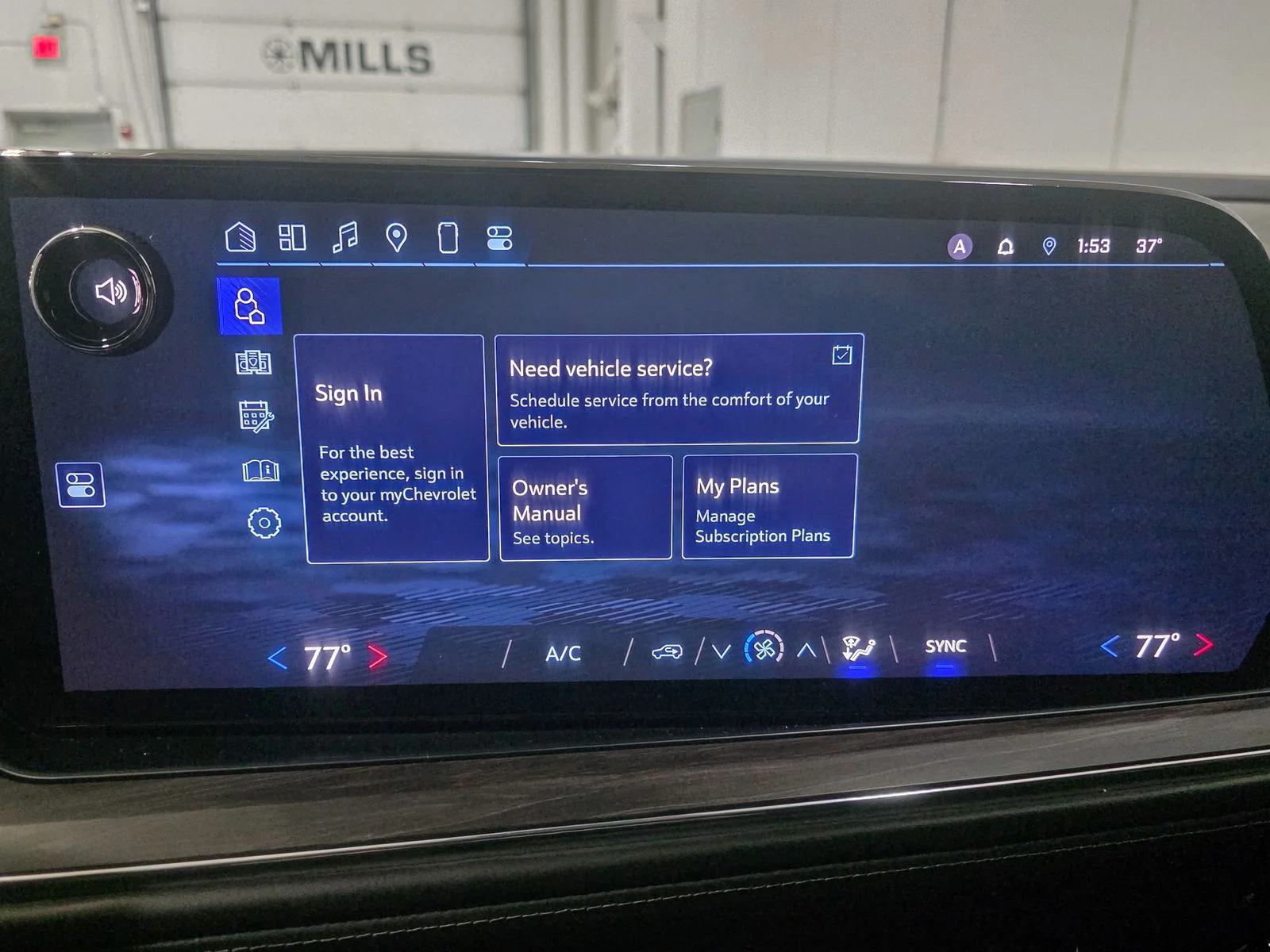 2025 Chevrolet Tahoe LS - Photo 27