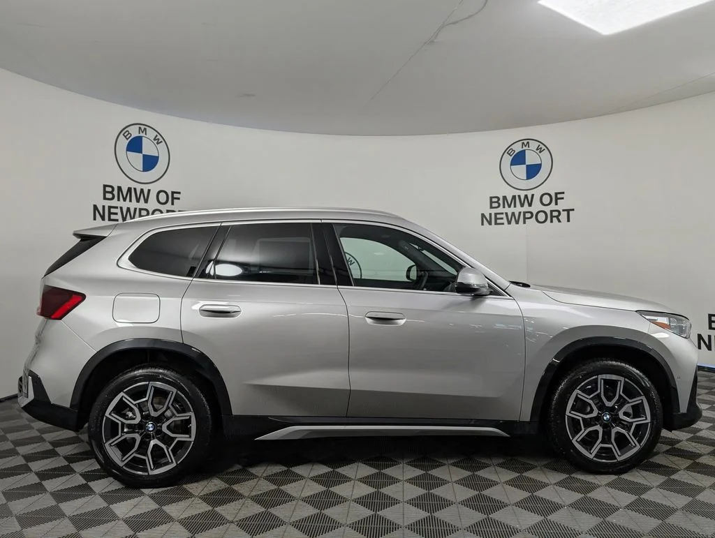 New 2026 Silver BMW xDrive28i image 5