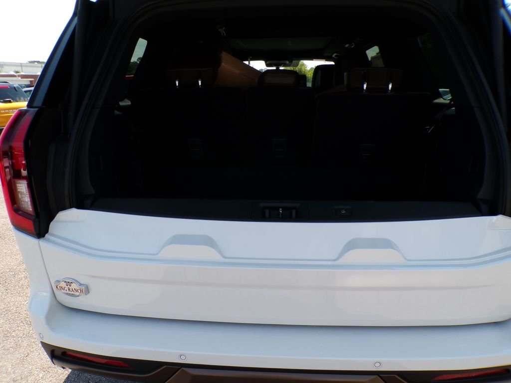 New 2026 Star White Metallic Tri-Coat Ford King Ranch® image 10