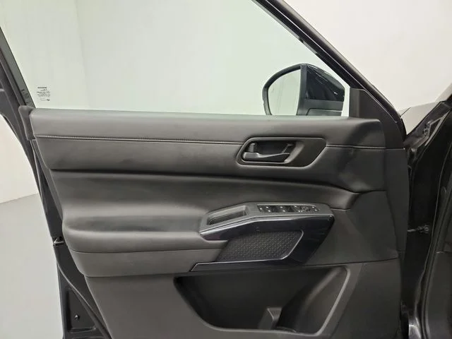 Used 2025 Black Nissan SV image 27