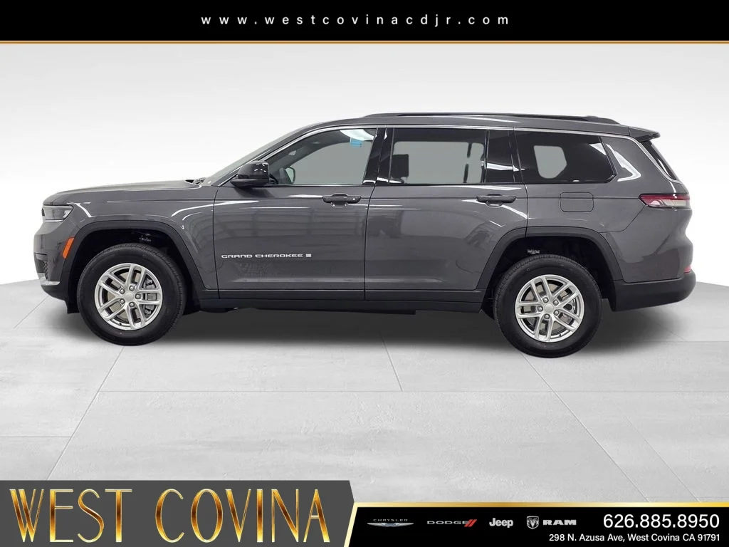 New 2026 Baltic Gray Metallic Clear-Coat Exterior Paint Jeep Laredo image 4