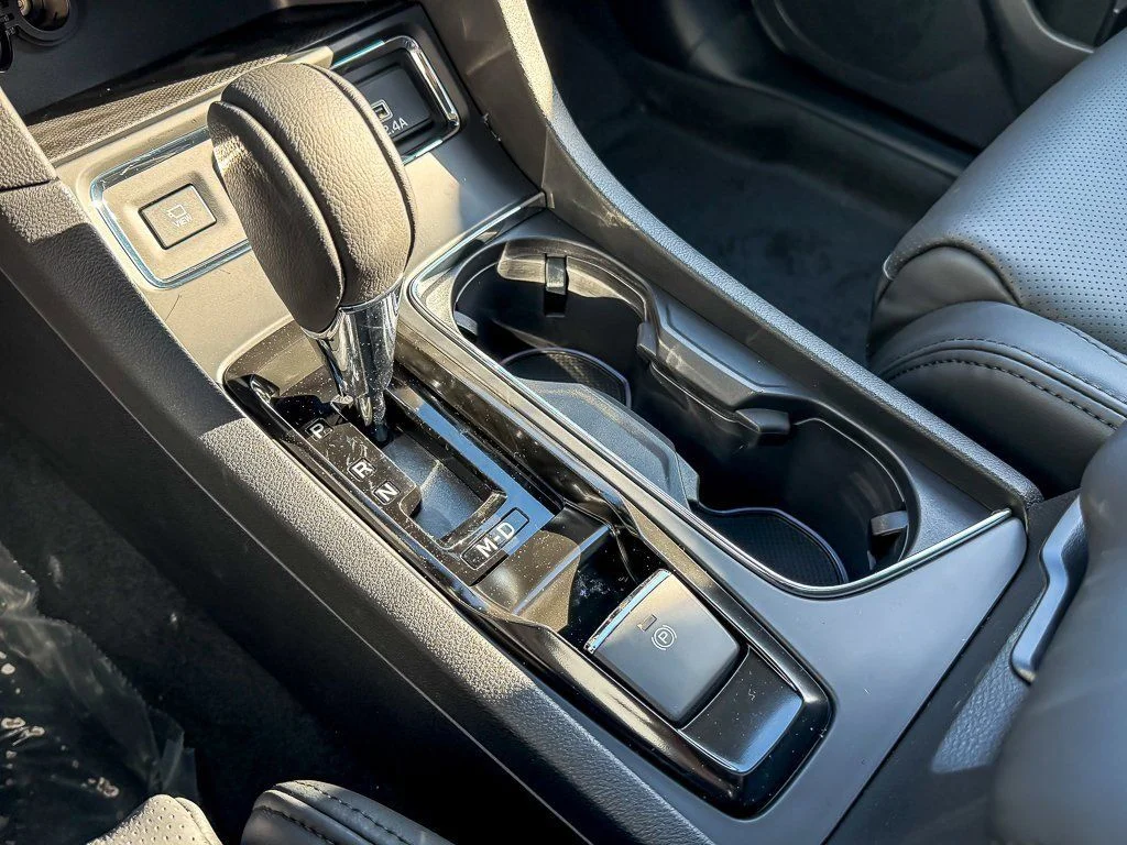 Used 2026 Silver Subaru Onyx Edition Touring image 18