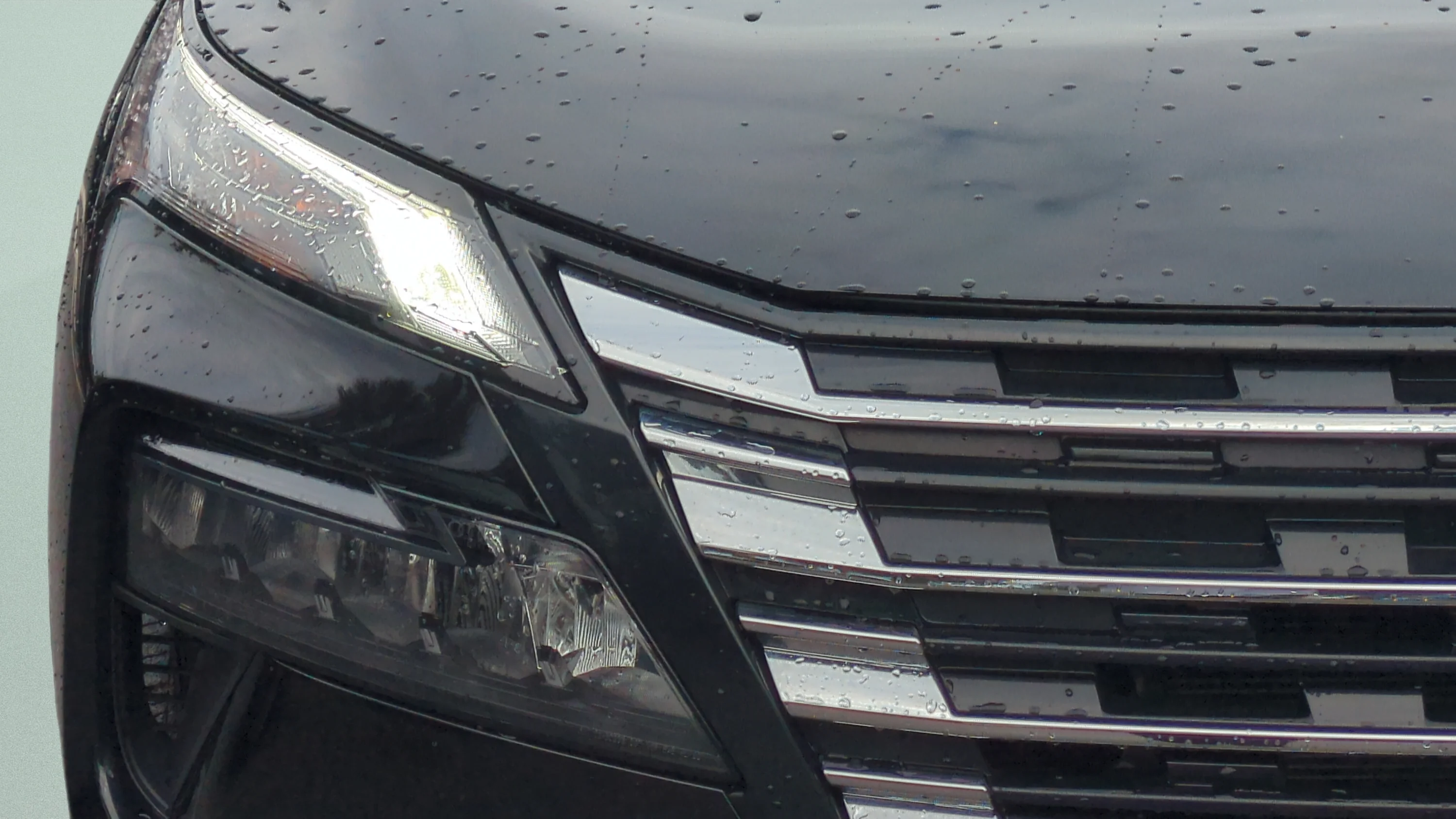 Used 2025 Super Black Nissan SV image 24