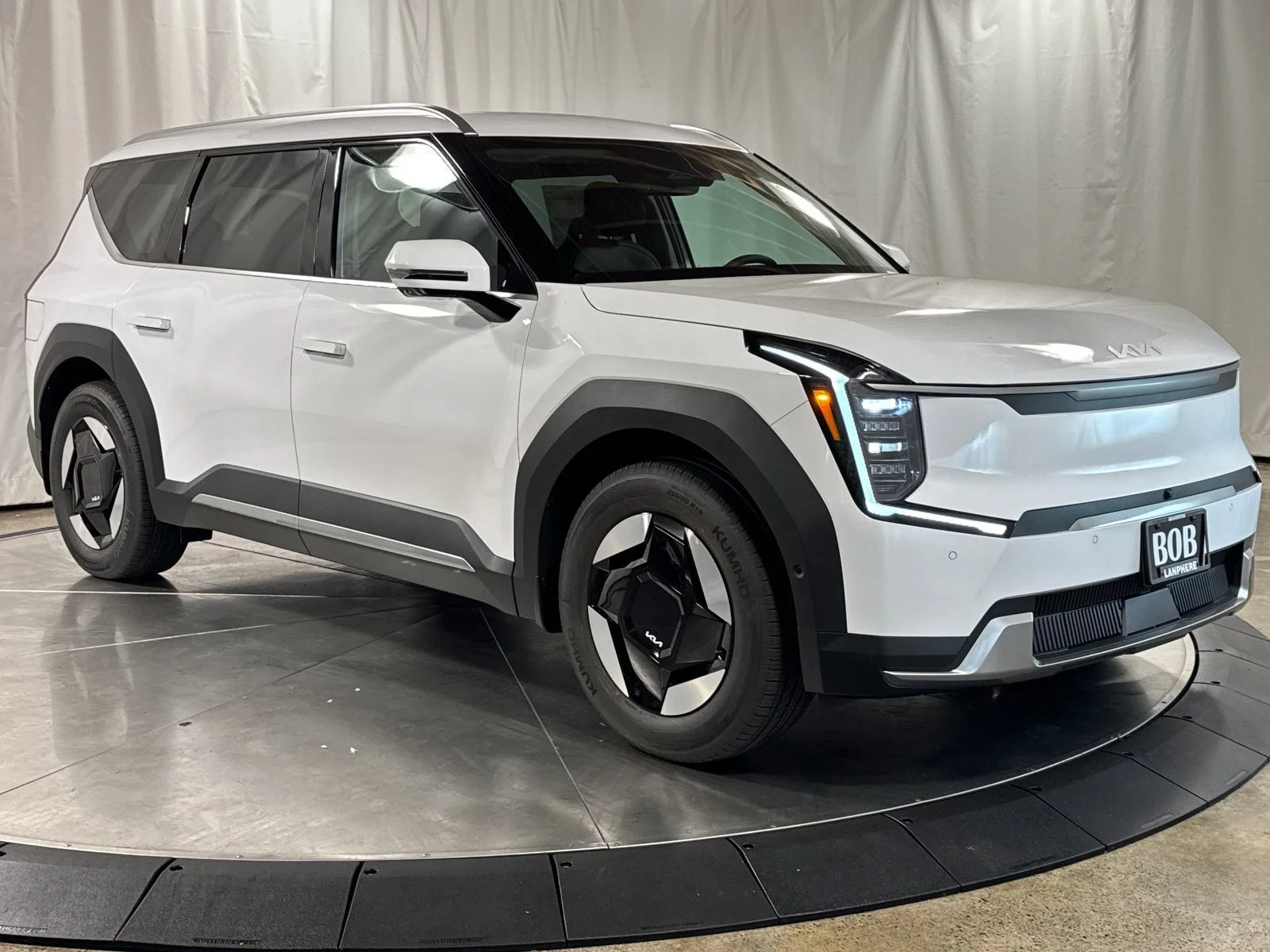 New 2026 White Pearl Kia Wind image 7