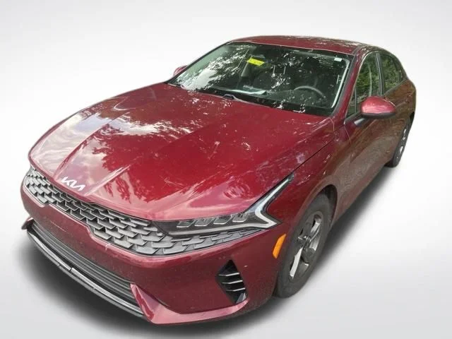 Used 2021 Red Kia LXS image 5