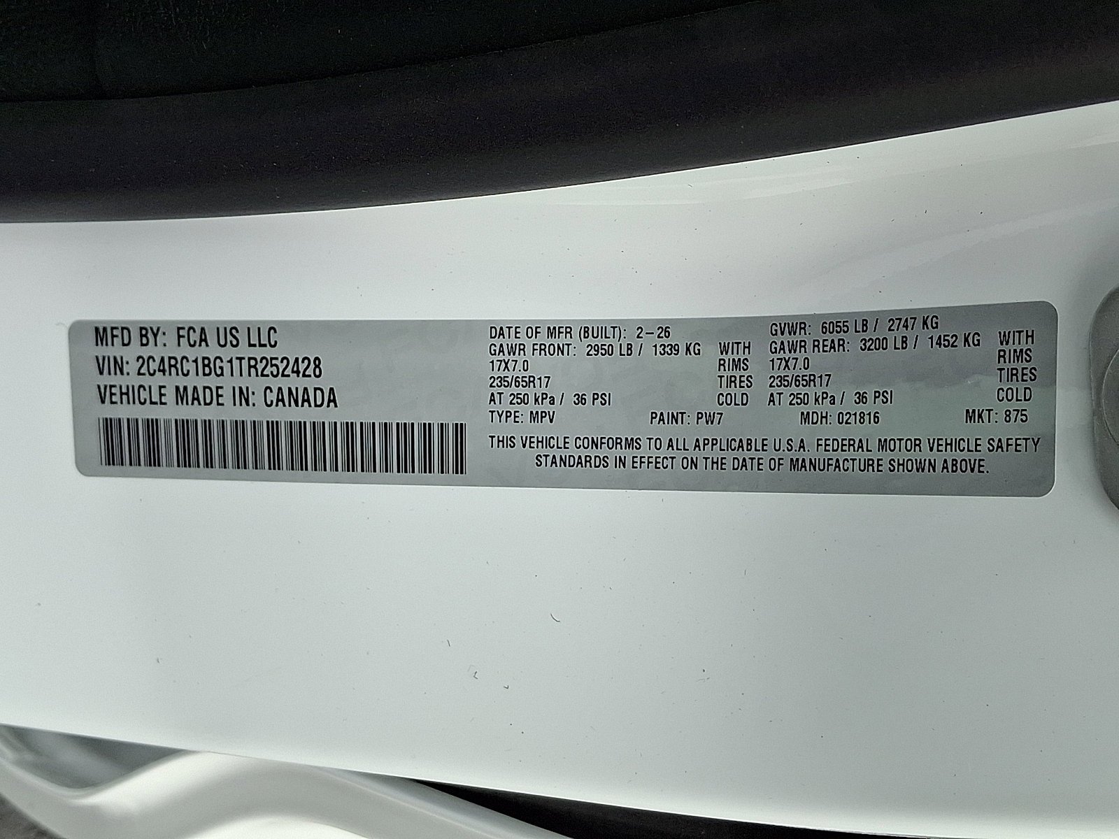 New 2026 Bright White Clear-Coat Exterior Paint Chrysler Select image 16