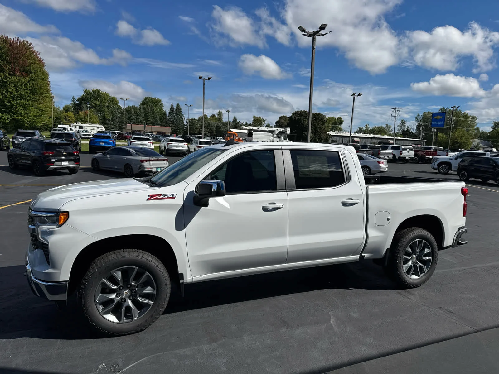 2026 Chevrolet Silverado 1500 LT - Photo 11