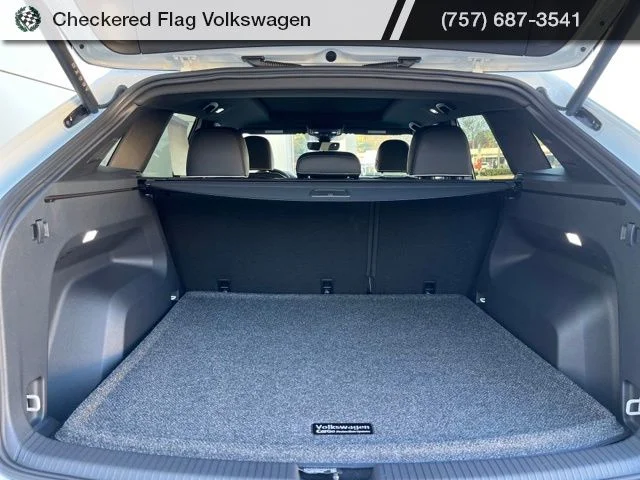 New 2026 White Volkswagen 2.0T SEL Premium R-Line image 32
