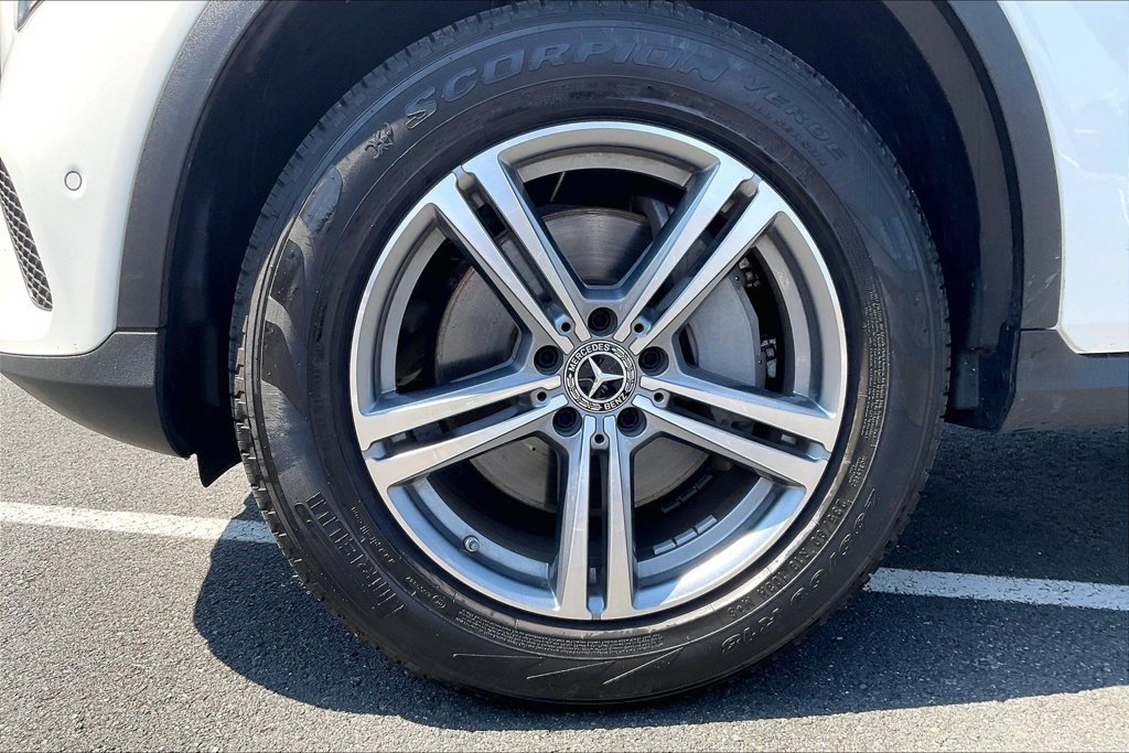 2022 Mercedes-Benz GLC GLC300 - Photo 8