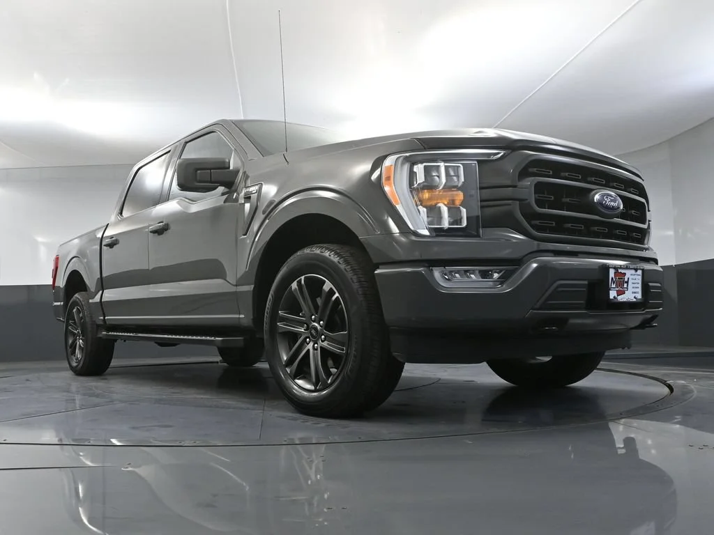 Used 2021 Gray Ford XLT image 46