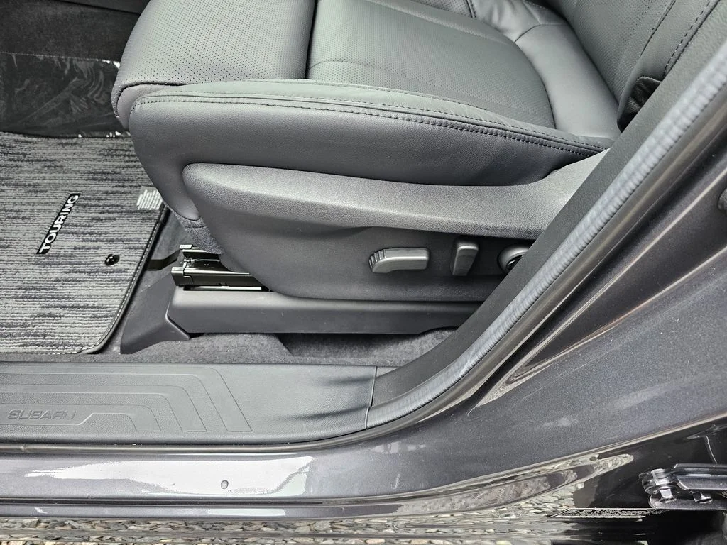 New 2026 MAGNETITE GRAY METALLIC Subaru Touring 7-Passenger image 19