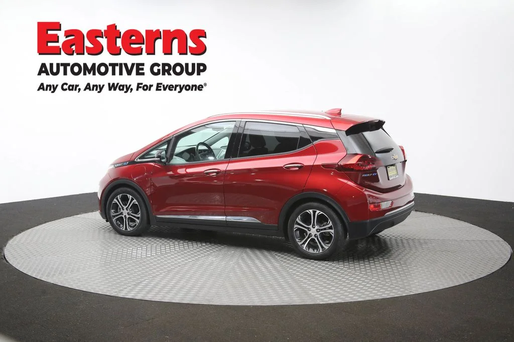 Used 2018 Red Chevrolet Premier image 64