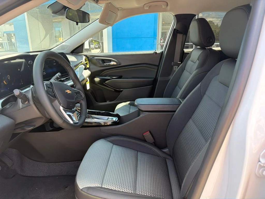 New 2026 Summit White Chevrolet LT image 10