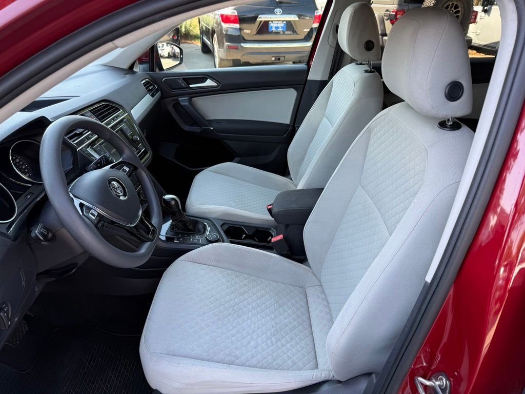 Used 2018 Cardinal Red Metallic Volkswagen 2.0T S image 13