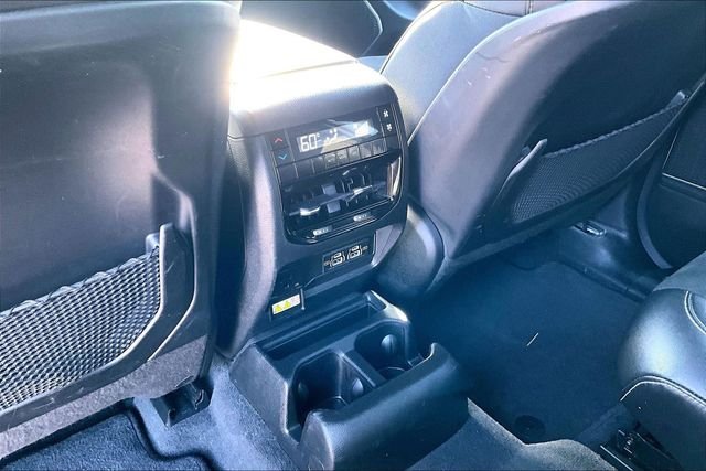 Used 2022 Black Jeep Altitude image 33