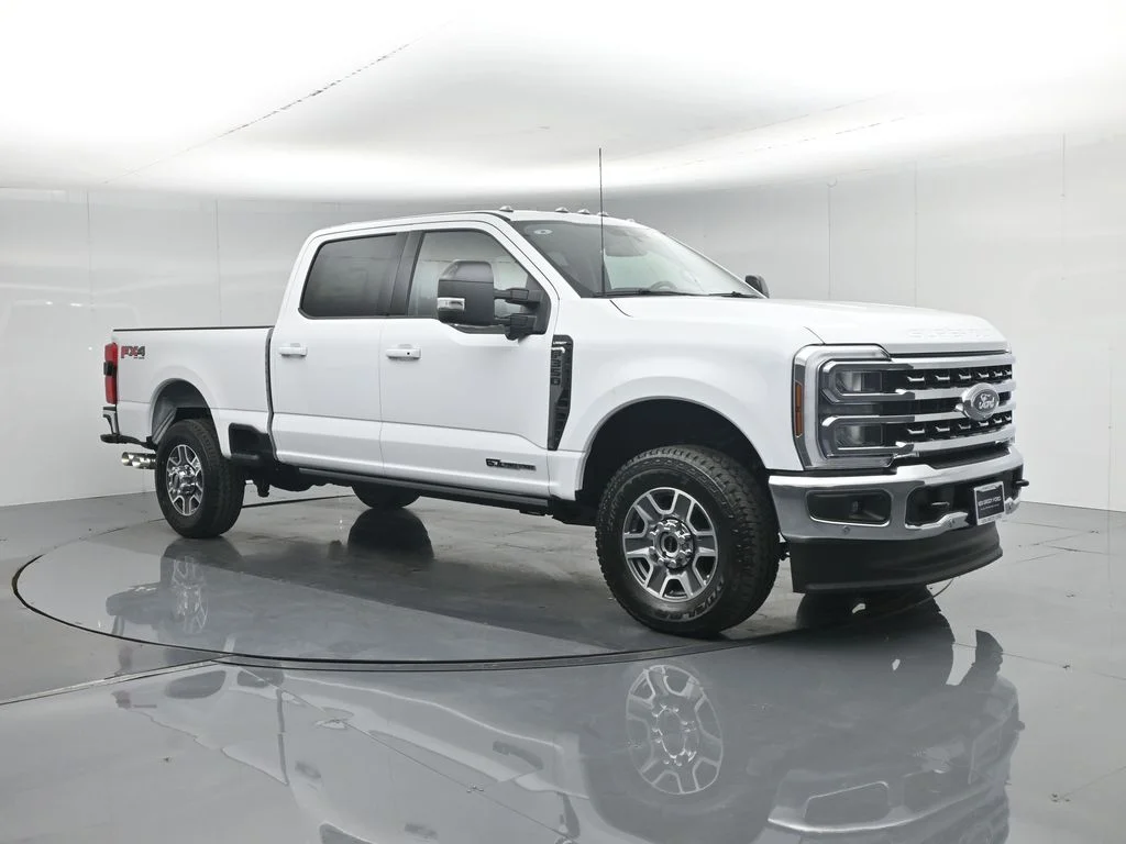 New 2026 Oxford White Ford Lariat image 27