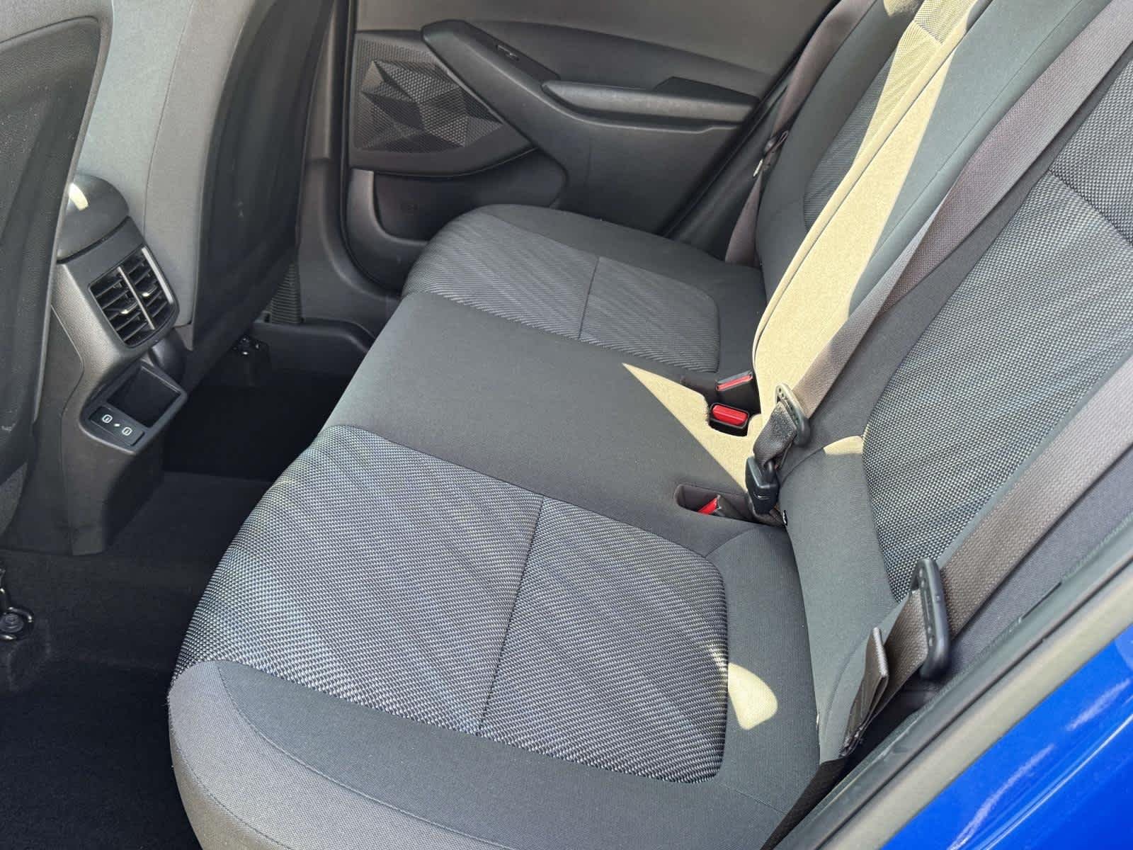 Used 2024 Neptune Blue Kia LX image 22
