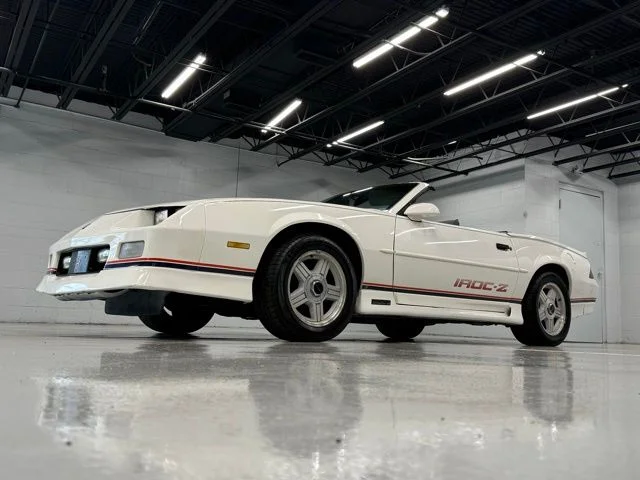 Used 1990  Chevrolet RS image 5