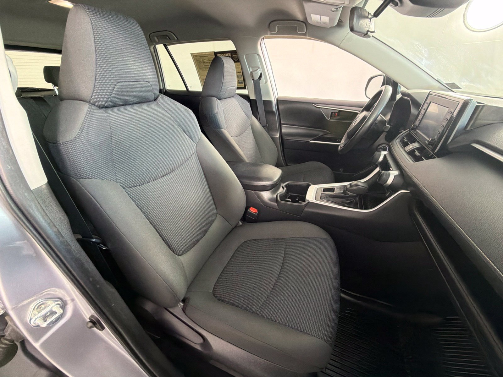 Used 2022 Silver Toyota LE image 9