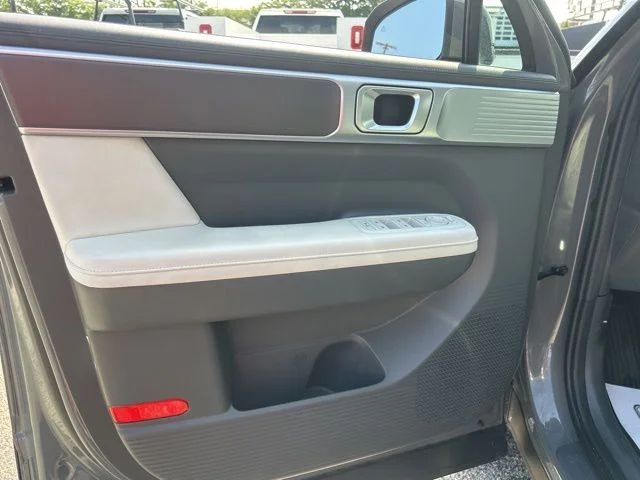 Used 2025 Gray Hyundai SEL image 11