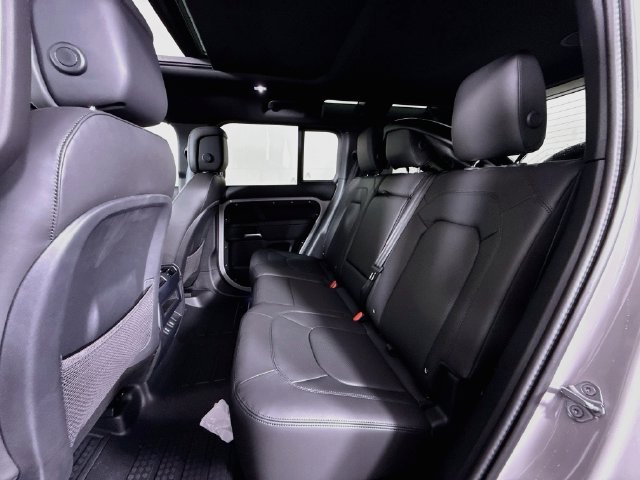 New 2026 Borasco Grey Land Rover X-Dynamic SE image 24