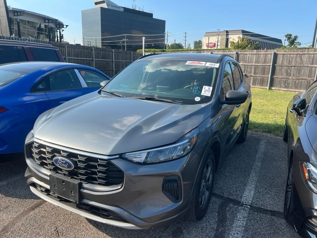Used 2023 Gray Ford ST-Line image 1