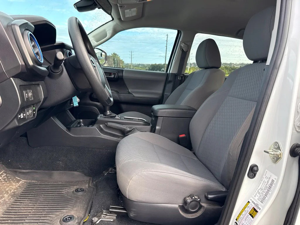 Used 2020 White Toyota SR image 6