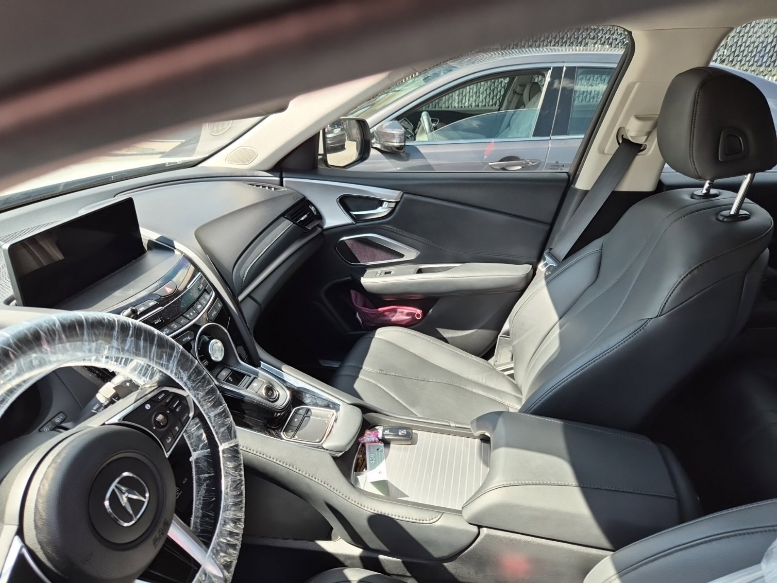 Used 2020 Platinum White Pearl Acura Base image 6