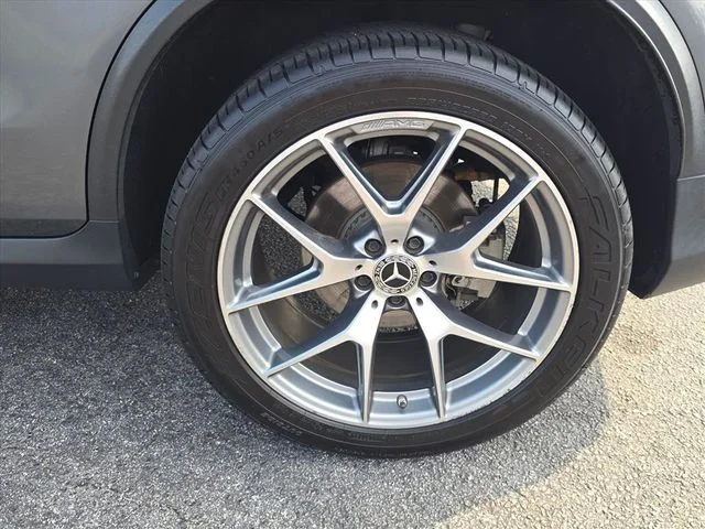 Used 2020 Silver Mercedes-Benz GLC 300 image 34