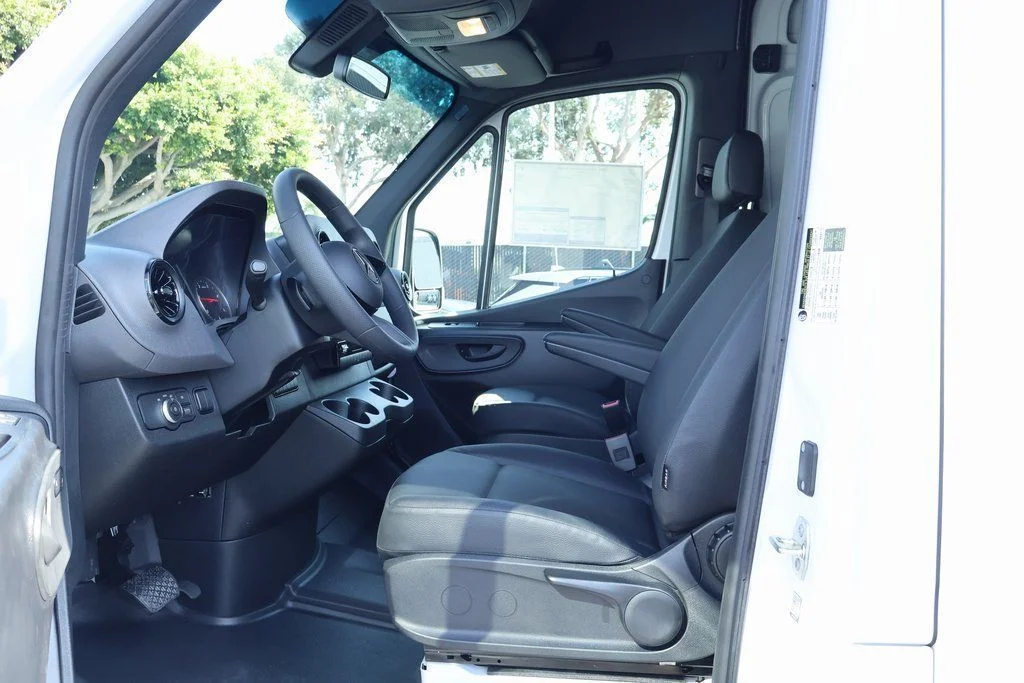 2025 Mercedes-Benz Sprinter Cargo Van Base - Photo 6