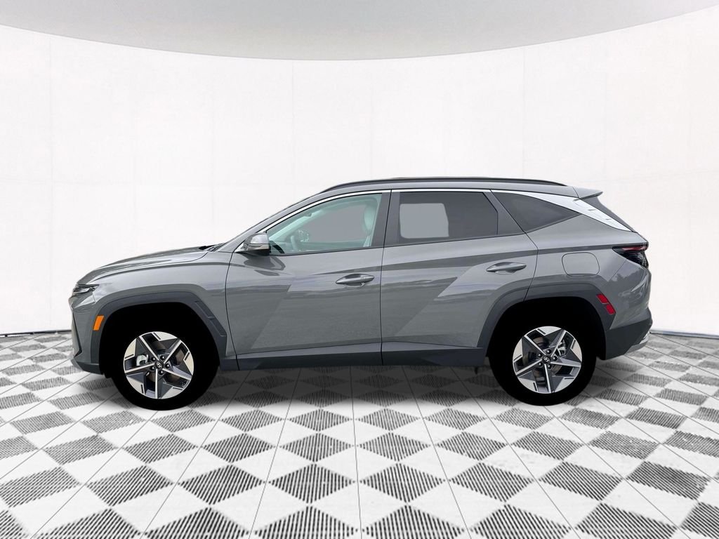 New 2026 Gray Hyundai SEL Premium image 3