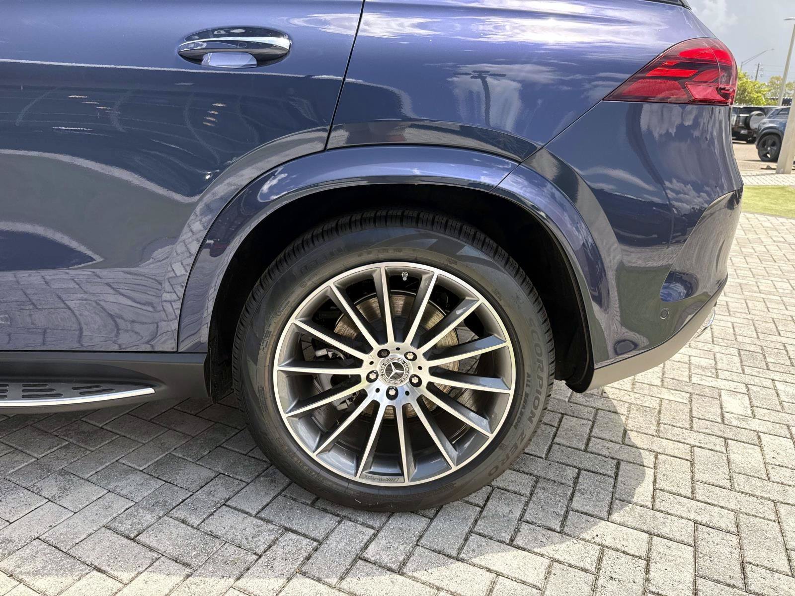 New 2026 Twilight Blue Metallic Mercedes-Benz 350 4MATIC® SUV image 11