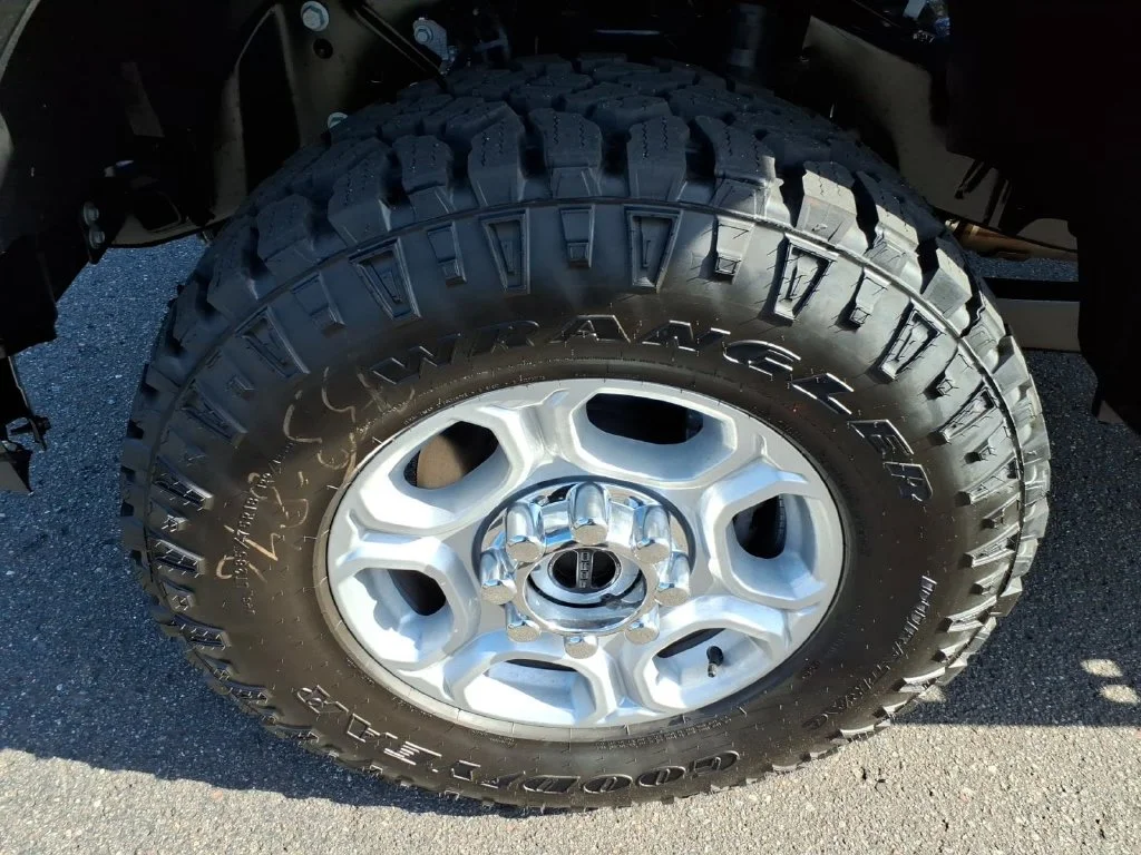 New 2027 Agate Black Metallic Ford F-350® XL image 9