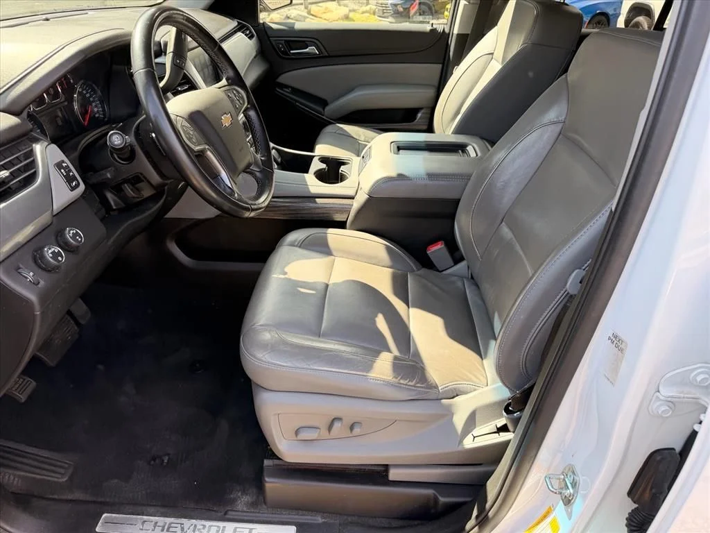 Used 2020 White Chevrolet LT image 13