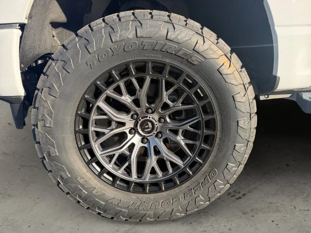 Used 2025  Ford XLT image 9