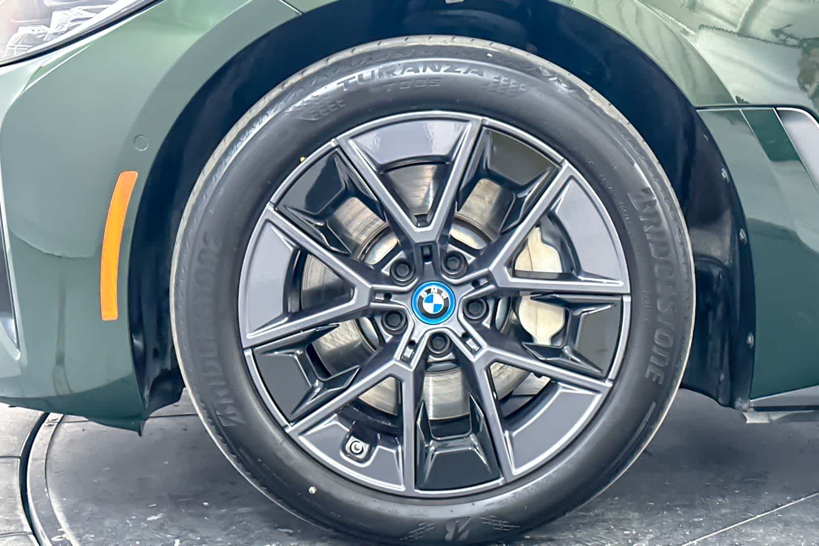 Used 2023 San Remo Green Metallic BMW eDrive35 image 26