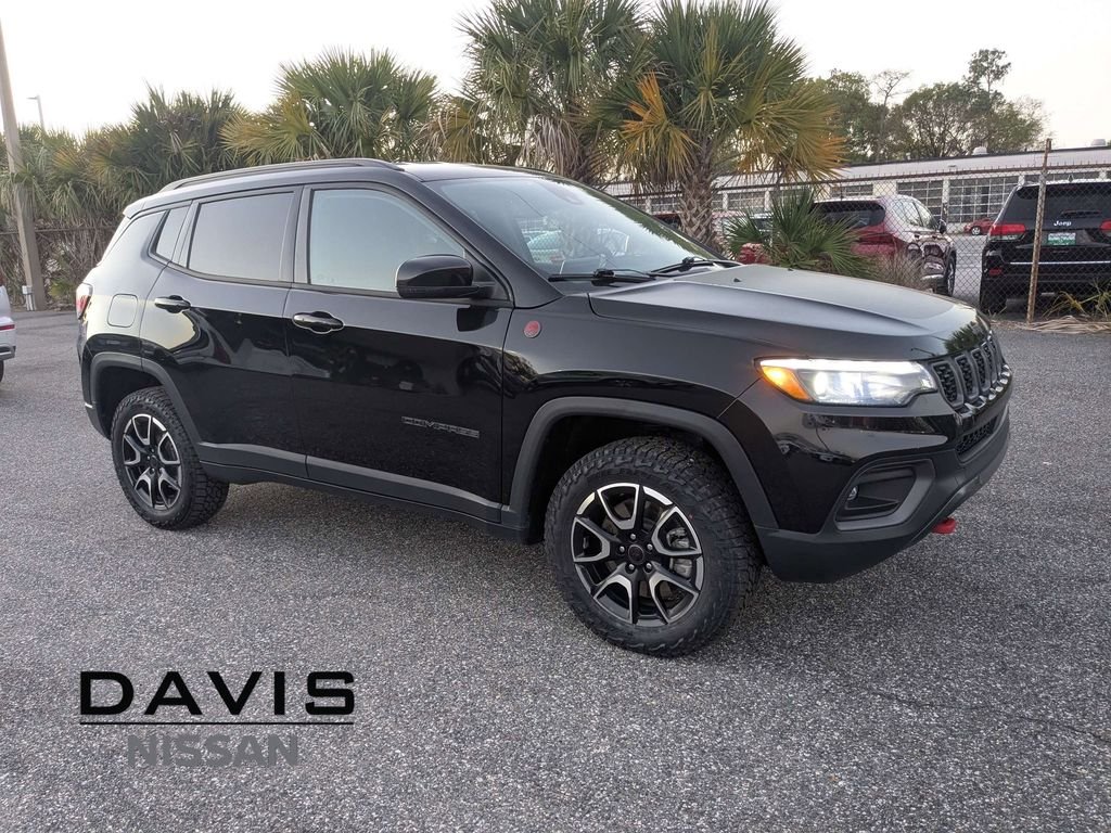 2025 Jeep Compass Trailhawk