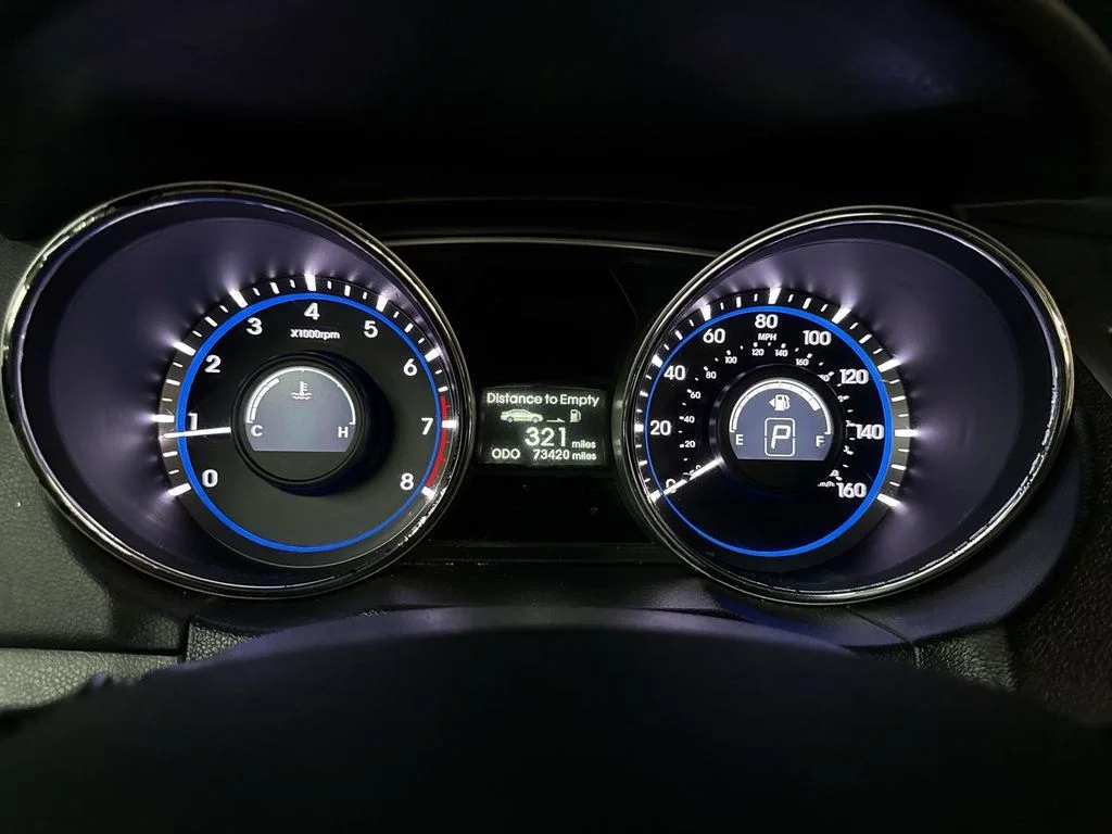 Used 2014 Phantom Black Metallic Hyundai GLS image 22