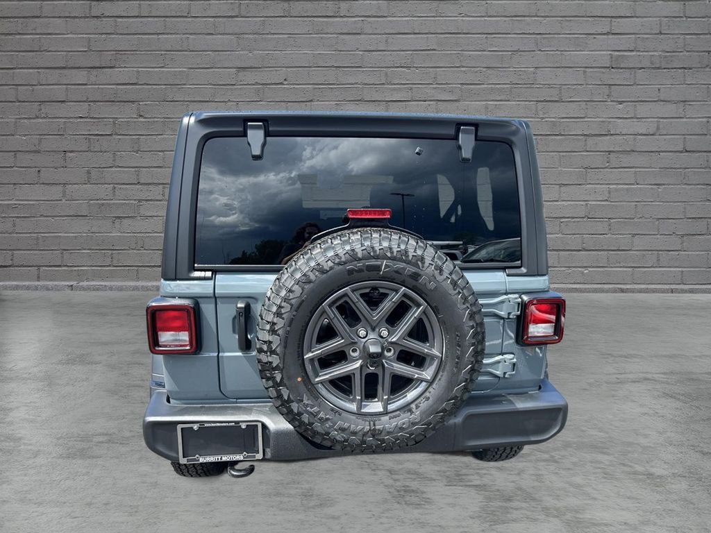 New 2026 Anvil Clear-Coat Exterior Paint Jeep Sport S image 7