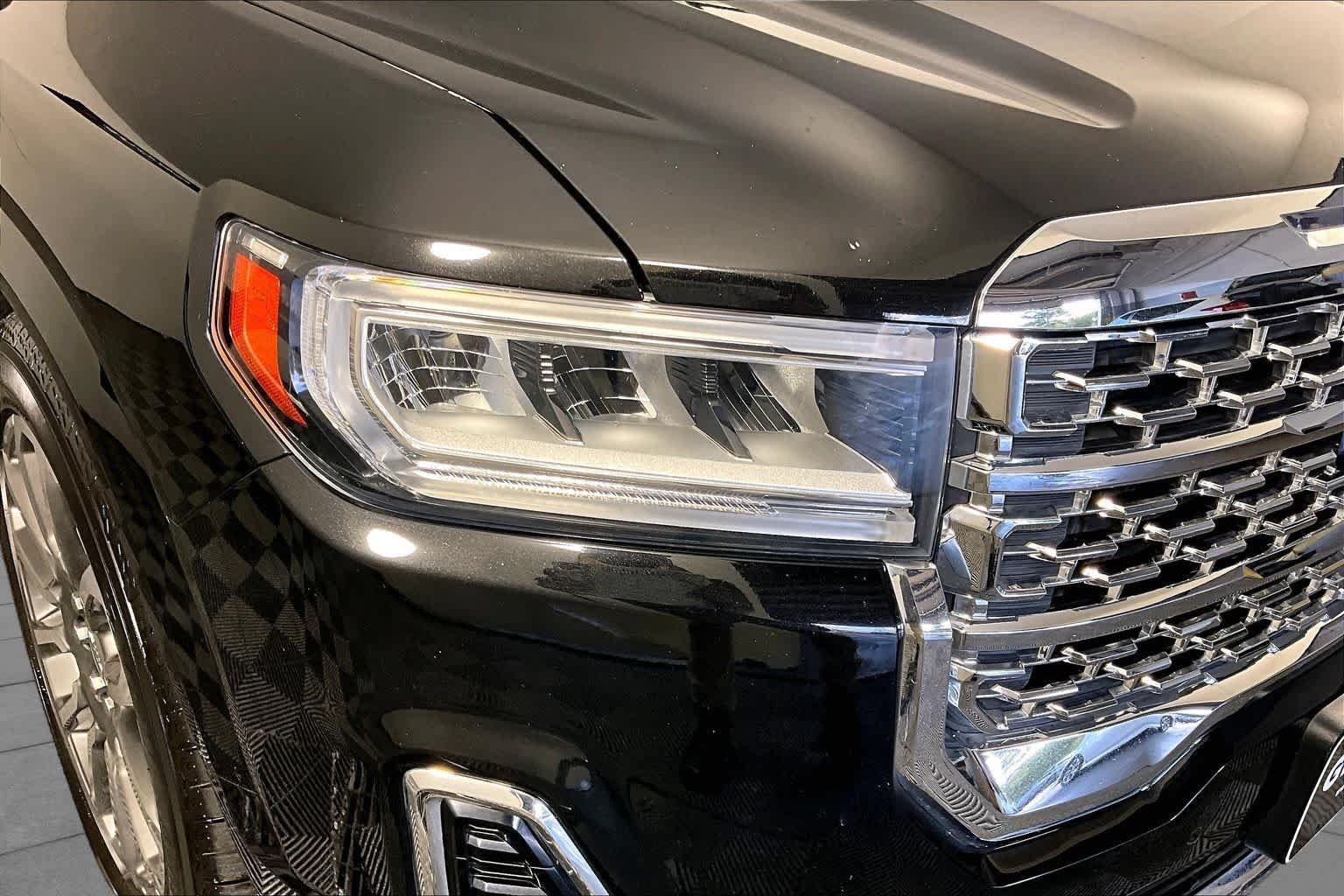 Used 2021 Ebony Twilight Metallic GMC Denali image 25