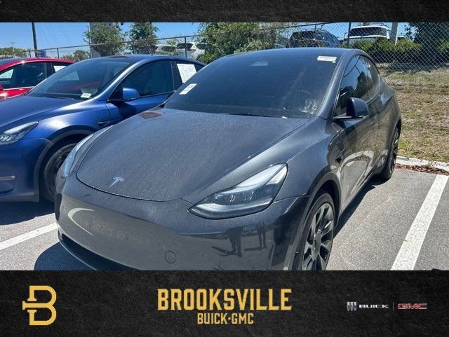 2025 Tesla Model Y Long Range Rear Wheel Drive's photo