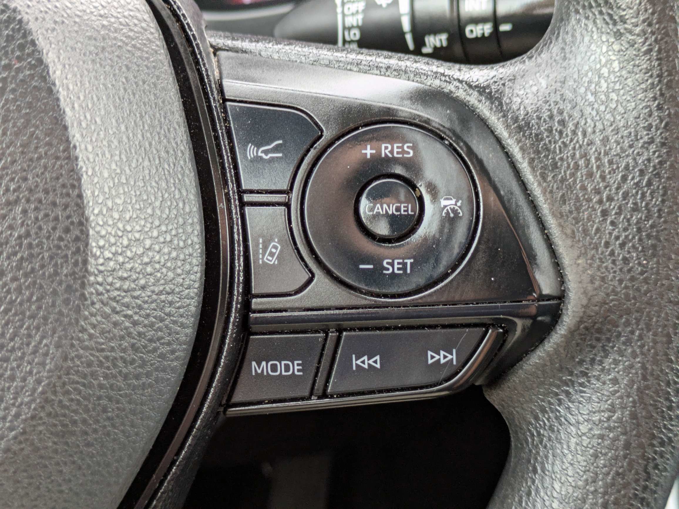 Used 2025 Magnetic Gray Metallic Toyota XLE image 25