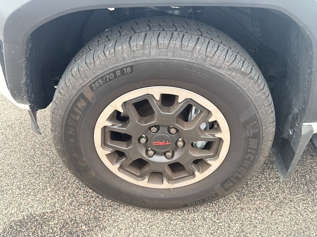 2025 Toyota 4Runner TRD Off-Road - Photo 37