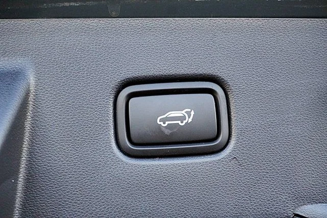 Used 2022 Gray Hyundai Limited image 15