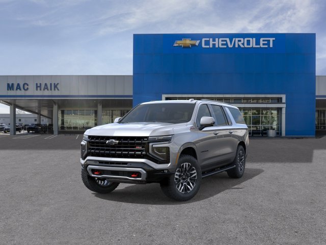 2027 Chevrolet Suburban Z71 - Photo 8