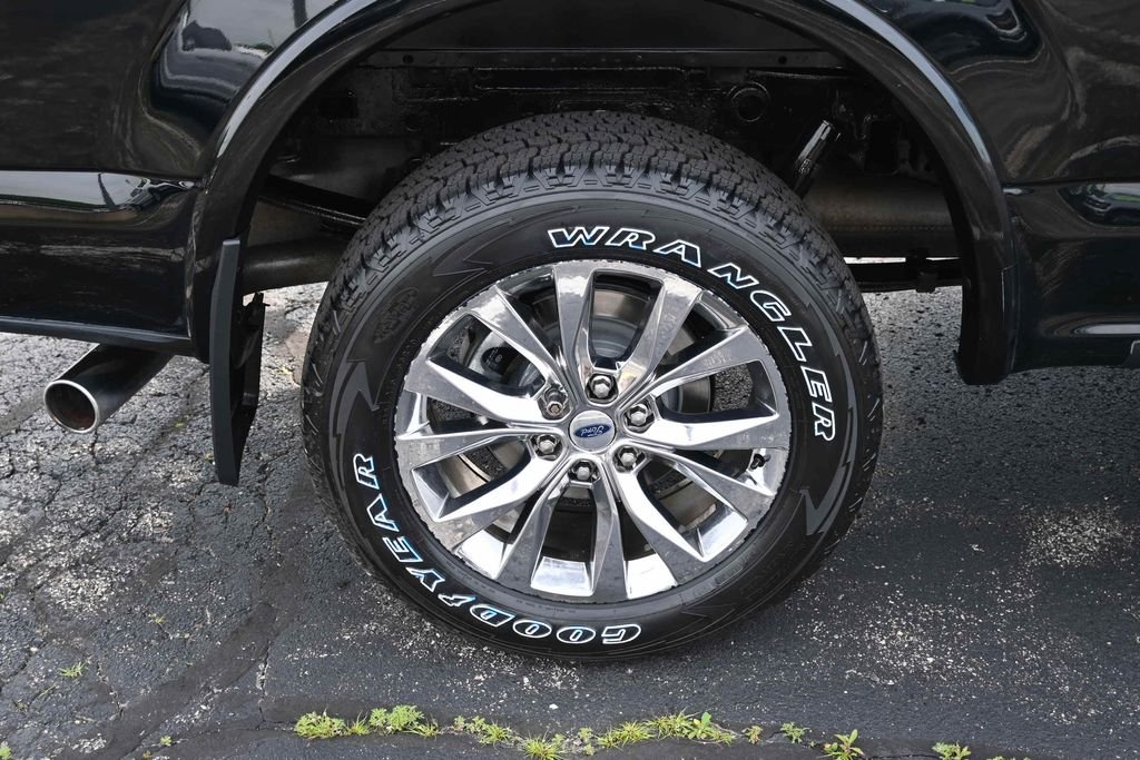 Used 2016 Black Ford Lariat image 16